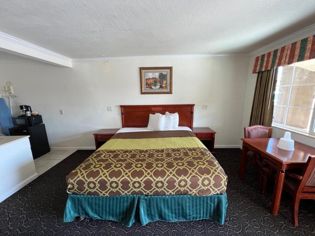 Americas Best Value Inn Hanford Exterior foto